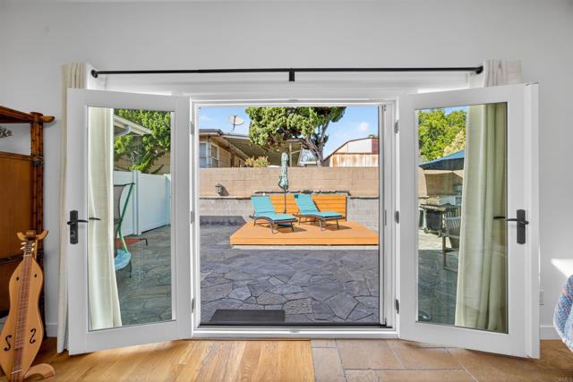 Detail Gallery Image 15 of 55 For 4557 Toni Ln, La Mesa,  CA 91942 - 3 Beds | 2 Baths