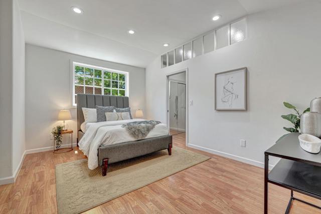 545 W Dana Street, Mountain View CA: https://media.crmls.org/mediaz/35dd43d5-fe71-4d27-8408-2ac800e0bdd0.jpg