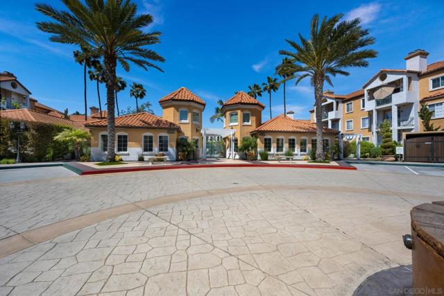 2150 Camino De La Reina, San Diego CA: https://media.crmls.org/mediaz/35df1008-d9c8-40b8-8c30-16c58e30d596.jpg