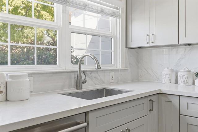 1019 Riverton Drive, San Carlos CA: https://media.crmls.org/mediaz/35df6f38-85c3-42d7-a3fe-dbe85392c60e.jpg