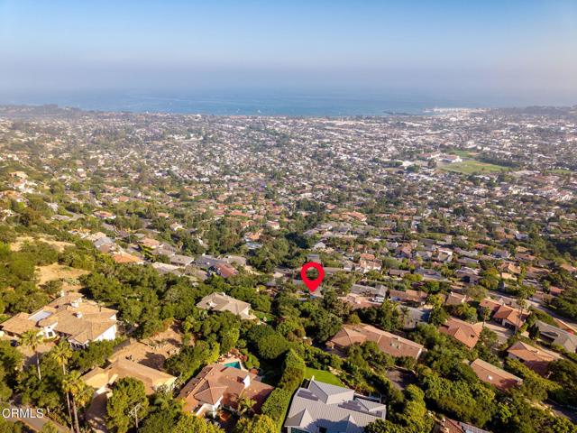 960 Roble Lane, Santa Barbara CA: https://media.crmls.org/mediaz/35df8172-da52-4860-be8e-7d70c05fa9f6.jpg