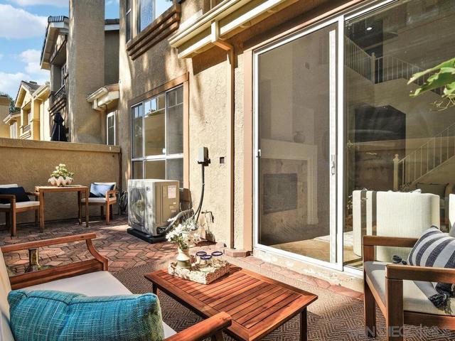 3686 Ruette De Ville, San Diego, California 92130, 2 Bedrooms Bedrooms, ,2 BathroomsBathrooms,Condominium,For Sale,Ruette De Ville,250037614SD