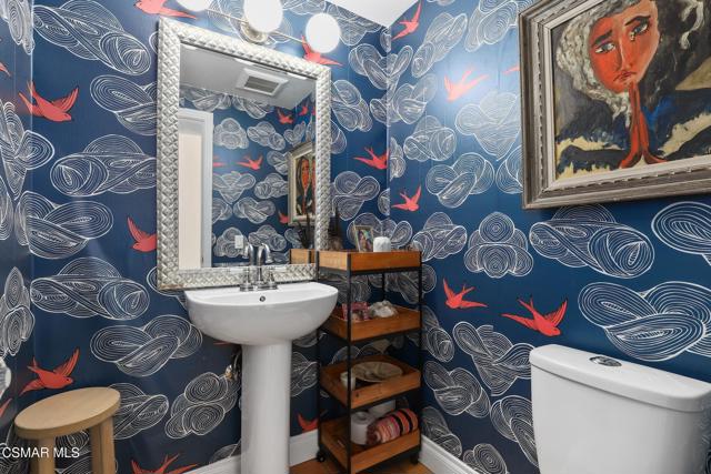 3348 Holloway Street, Newbury Park CA: https://media.crmls.org/mediaz/35e29916-62a0-4cf3-a60a-b14aec692d1f.jpg