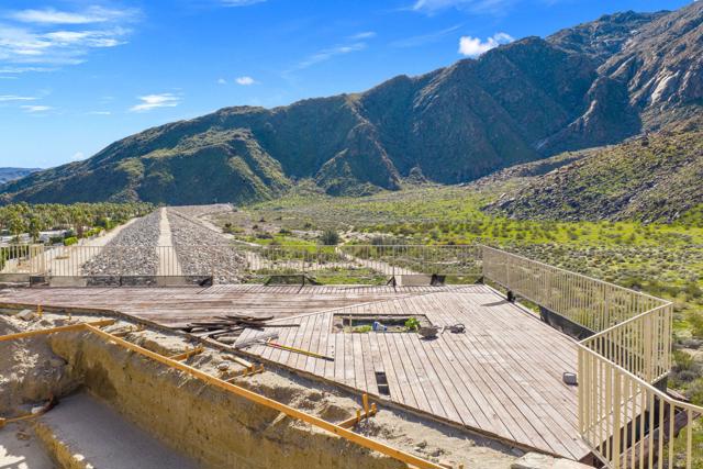 1133 W Dolores Court, Palm Springs CA: https://media.crmls.org/mediaz/35e2d01b-a76b-4d1d-80d8-1316629fdd4c.jpg