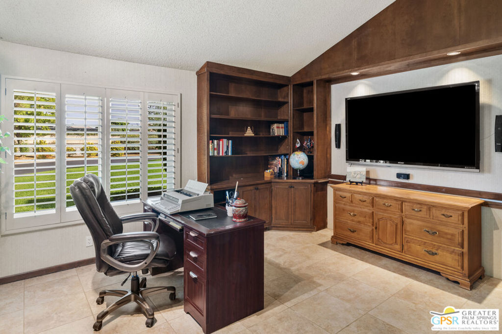 MLS #25617745PS image #9