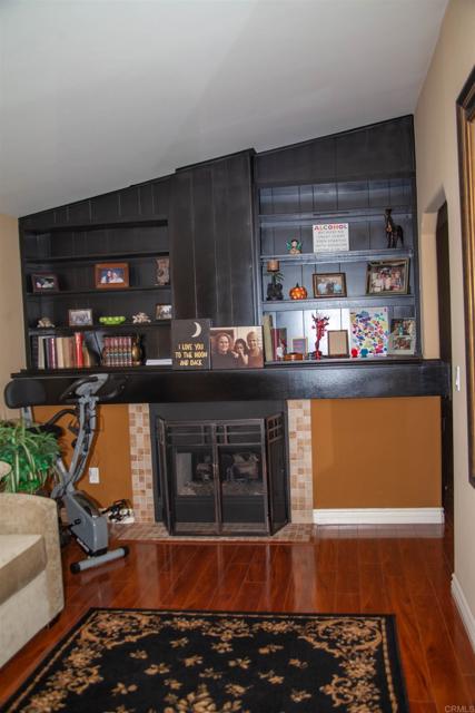 11851 Riverside Dr, Lakeside CA: https://media.crmls.org/mediaz/35e3d91c-924e-44c2-b56c-a8af317ac5c0.jpg