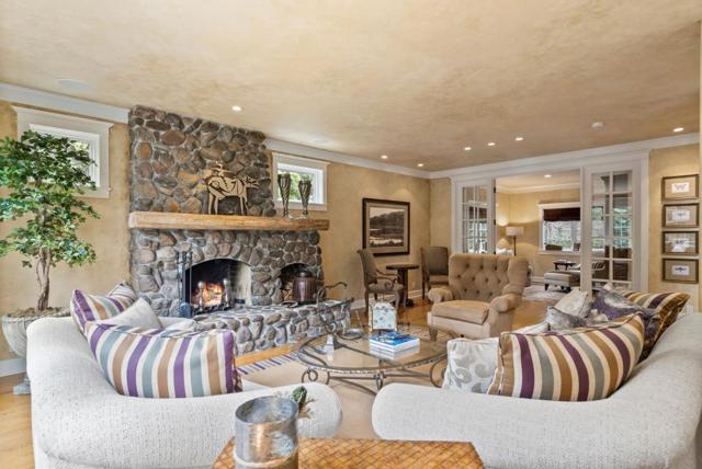 20470 Montalvo Heights Drive, Saratoga CA: https://media.crmls.org/mediaz/35e5a73c-de73-4538-b591-70d461cb2214.jpg