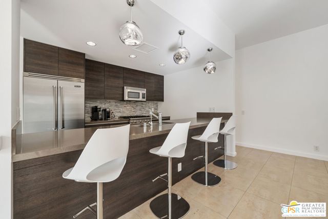 1065 Dane Drive, Palm Springs CA: https://media.crmls.org/mediaz/35e5e129-a336-4176-aa8a-62a9b532e061.jpg