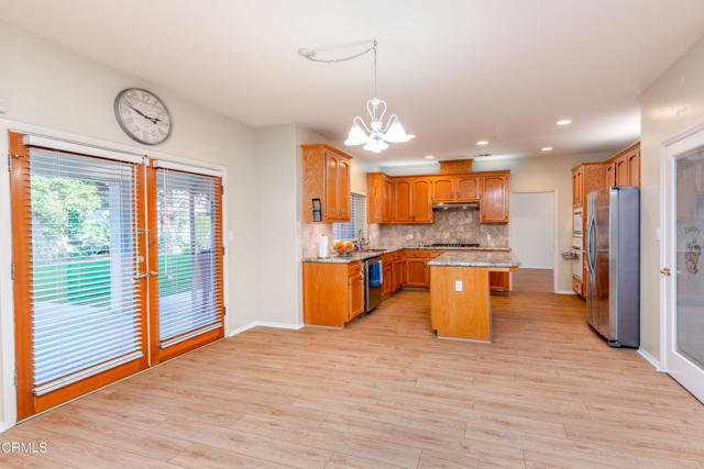 Detail Gallery Image 16 of 42 For 10906 Rosslyn Ln, Bakersfield,  CA 93311 - 4 Beds | 3 Baths