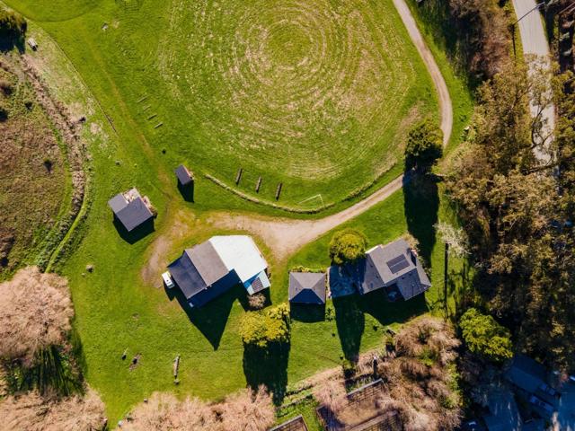 1650 Stage Road, Pescadero CA: https://media.crmls.org/mediaz/35e7847a-001c-4af4-ac87-b3608ea1c292.jpg