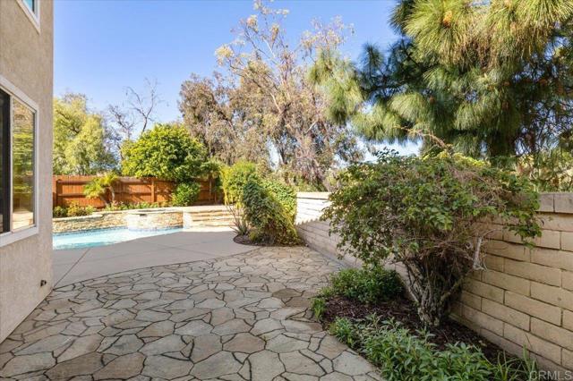 Detail Gallery Image 25 of 33 For 4976 Bella Collina St, Oceanside,  CA 92056 - 5 Beds | 3 Baths