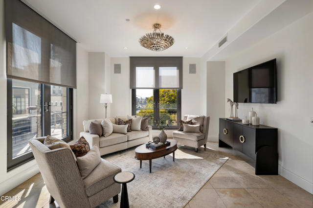 Detail Gallery Image 17 of 74 For 345 E Colorado Bld #302,  Pasadena,  CA 91101 - 3 Beds | 4/1 Baths