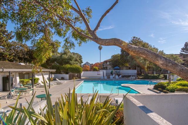 707 Fathom Drive, San Mateo CA: https://media.crmls.org/mediaz/35e89be8-df10-4190-9e21-787e5b68d189.jpg