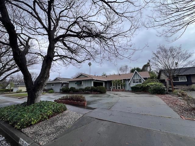 1520 Willowdale Drive