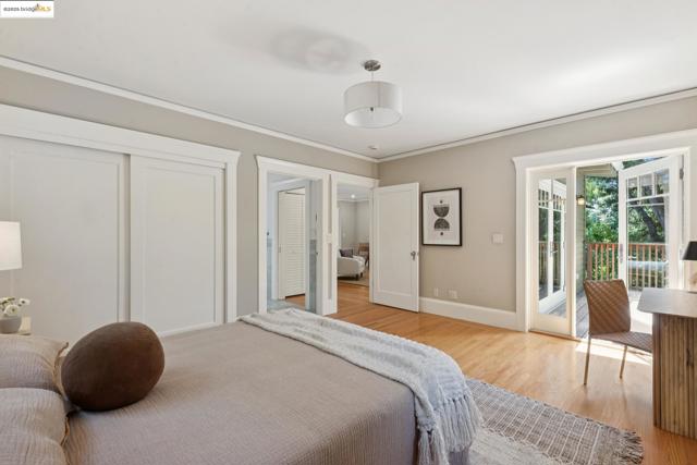 2181 Andrews St, Oakland CA: https://media.crmls.org/mediaz/35e93a1e-e8d6-49ce-8f64-ed2850e470a4.jpg