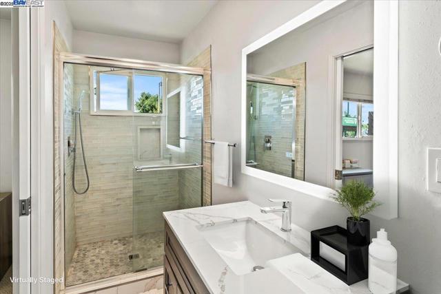 4105 Heyer Ave, Castro Valley CA: https://media.crmls.org/mediaz/35e94b90-cc96-4a93-b4c2-09ab288c55f6.jpg