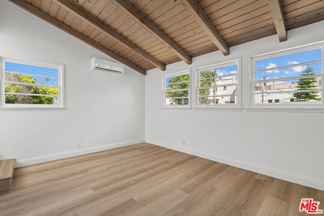 814 3rd Street, Santa Monica CA: https://media.crmls.org/mediaz/35eb862e-5681-4644-9024-bd836a40e36e.jpg