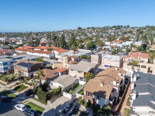 1818 Diamond St, San Diego CA: https://media.crmls.org/mediaz/35ebb9c6-e821-47e9-ac28-49729af18704.jpg