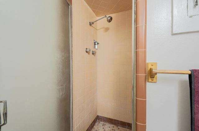 454 Paradise Road, Salinas CA: https://media.crmls.org/mediaz/35ec2fc7-cf5c-410e-aa72-aab2fef97806.jpg