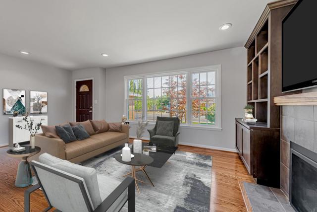 520 Topaz Street, Redwood City CA: https://media.crmls.org/mediaz/35ed6247-98c8-4ce7-8c6c-4b62eec90bac.jpg
