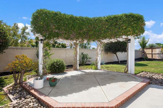 Detail Gallery Image 32 of 38 For 5174 Berryessa St, Oceanside,  CA 92056 - 4 Beds | 3 Baths