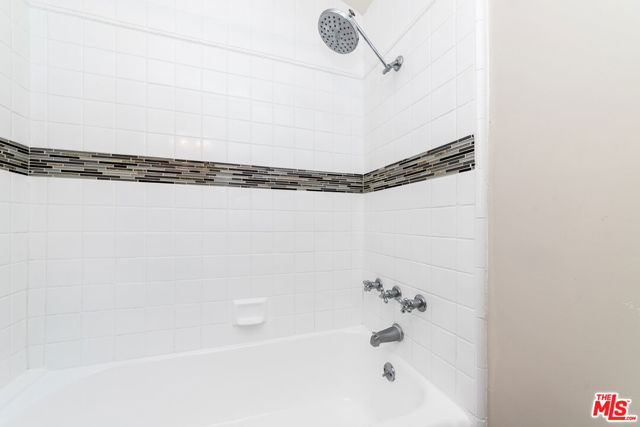 2722 Granville Avenue, Los Angeles CA: https://media.crmls.org/mediaz/35eea89f-6802-4b24-a895-f0823093f175.jpg