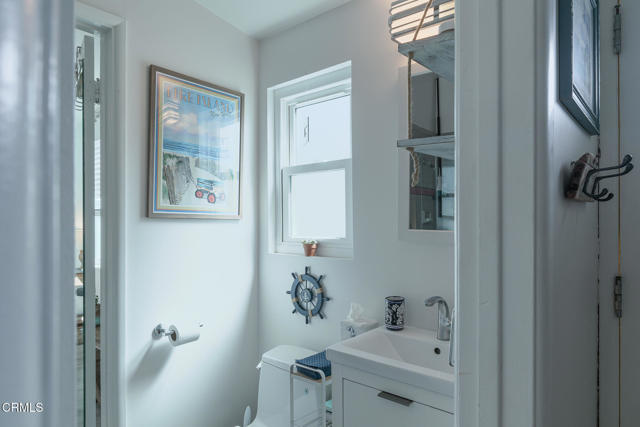 Detail Gallery Image 15 of 33 For 1089 Belfast Ln, Ventura,  CA 93001 - 3 Beds | 2 Baths