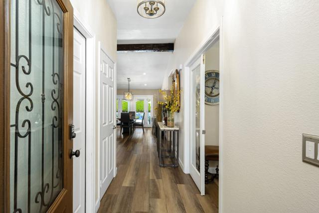31465 Whispering Palms Trail, Cathedral City CA: https://media.crmls.org/mediaz/35ef7ccb-e70a-4967-8260-bdadd006e288.jpg