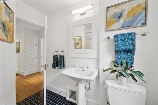 Image 34 of 51 For 1149 Amador Avenue