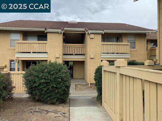 5 Las Moradas Circle, San Pablo CA: https://media.crmls.org/mediaz/35f0a6ca-969a-4acb-ba11-65a75b9a6722.jpg