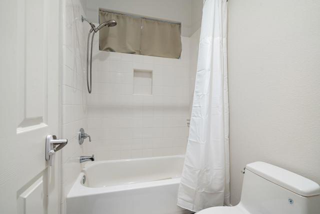 48864 Pear Street, Indio CA: https://media.crmls.org/mediaz/35f0a96a-4b9d-4b14-a904-a4e6b1d7f73d.jpg