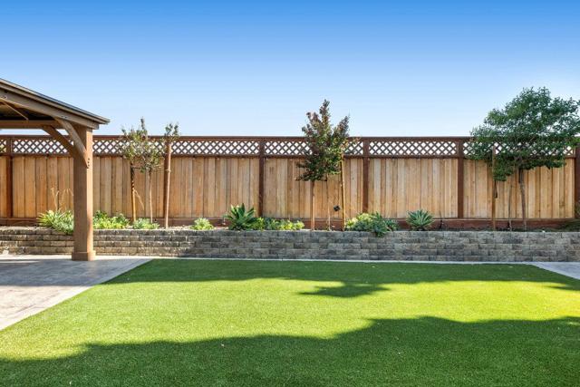 1800 McPeak Court, Tracy CA: https://media.crmls.org/mediaz/35f0e8ff-b1da-4561-b589-b0d19a5abf03.jpg