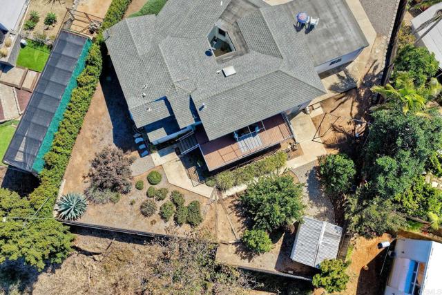 2428 Dunstan Street, Oceanside CA: https://media.crmls.org/mediaz/35f12eb7-4096-43bb-9c97-ccd966368a40.jpg