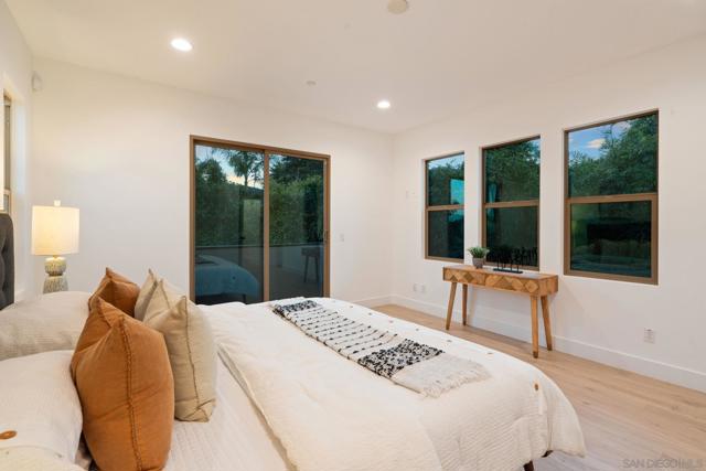 Image 27 of 45 For 674 Caylpso Pl