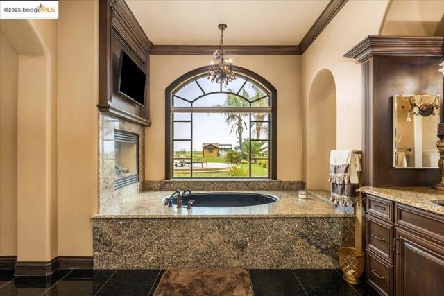 3600 Byer Rd, Byron CA: https://media.crmls.org/mediaz/35f354b1-f451-44ff-9463-460583006904.jpg
