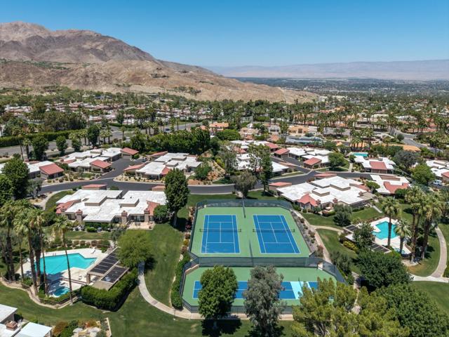 48963 Canyon Crest Lane, Palm Desert, CA 92260