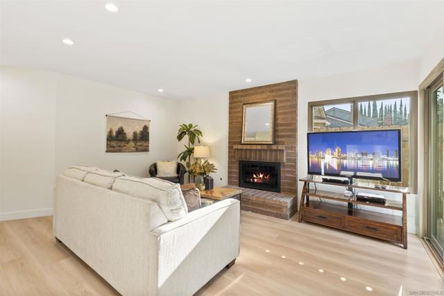 9720 Graceland Way,  CA: https://media.crmls.org/mediaz/35f3a4e6-624e-409b-873a-ac189a84dacb.jpg