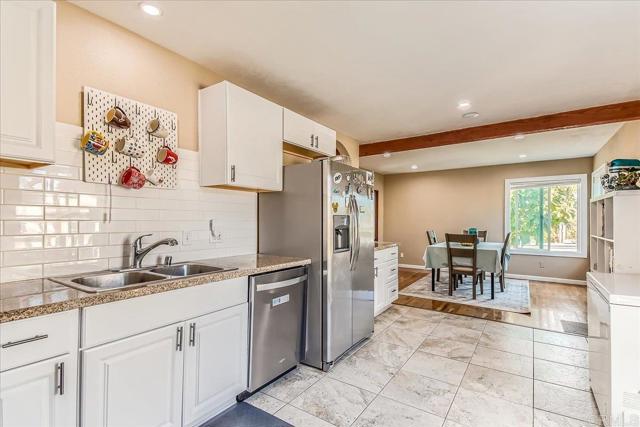 Image 4 of 34 For 9259 Brookside Circle