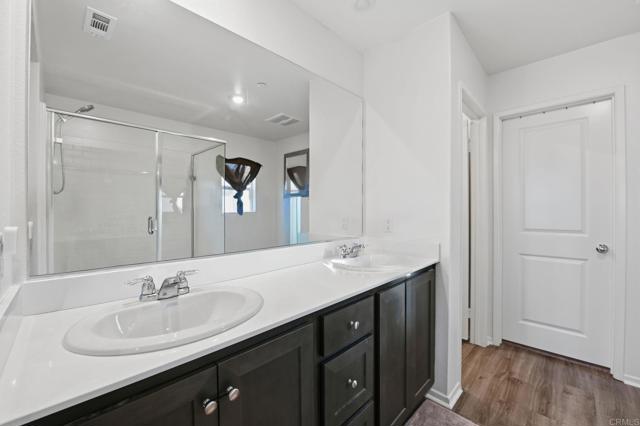 Detail Gallery Image 11 of 30 For 1262 Allegiance Ave, Hemet,  CA 92543 - 4 Beds | 2/1 Baths