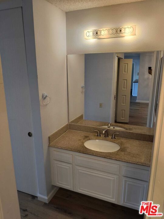 5334 N Lindley Avenue, Encino CA: https://media.crmls.org/mediaz/35f6766f-fb7b-4990-a047-05b983346cba.jpg