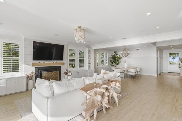 870 Hymettus Avenue, Encinitas CA: https://media.crmls.org/mediaz/35f6b493-b1fe-4998-8526-9b58acca7099.jpg