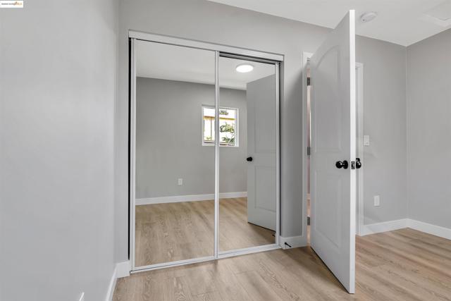 221 4th, Richmond CA: https://media.crmls.org/mediaz/35f89699-1ee6-4d30-9b73-b3dcde12ea73.jpg