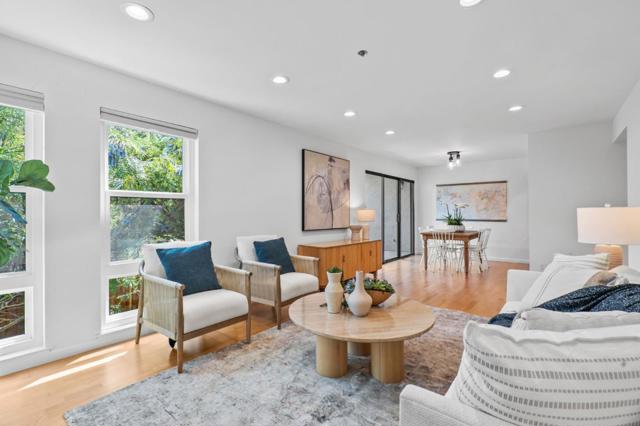 320 Palo Alto Avenue, Palo Alto CA: https://media.crmls.org/mediaz/35f950a2-e4e6-42b5-8849-2f7db458b2fd.jpg
