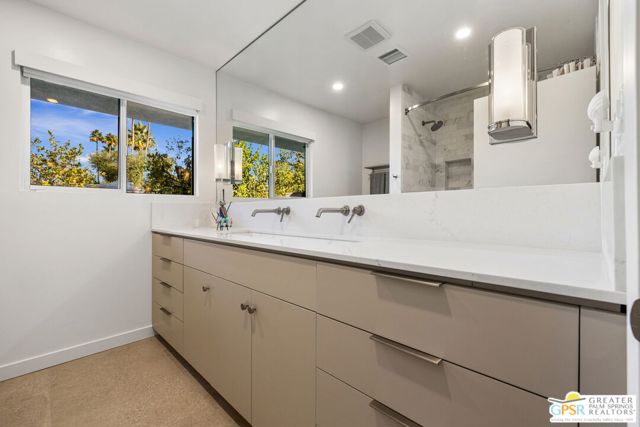 2367 S Yosemite Drive, Palm Springs CA: https://media.crmls.org/mediaz/35f952ec-1c37-4239-a659-f0923e48b638.jpg