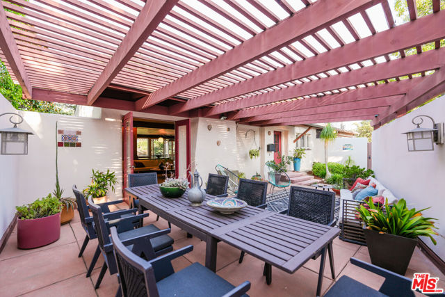2020 Redcliff Street, Los Angeles CA: https://media.crmls.org/mediaz/35f9822f-86c0-471d-ba53-6b0855398fc2.jpg