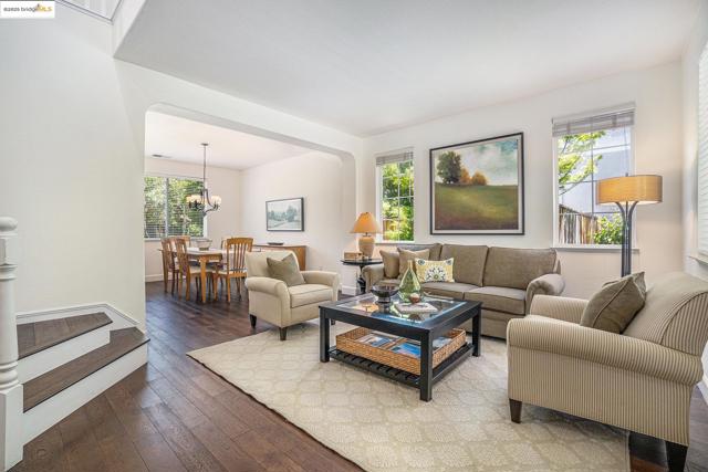 1951 Newton Drive, Brentwood CA: https://media.crmls.org/mediaz/35fa2c0b-9f1c-49d8-849f-cd22d5f51263.jpg