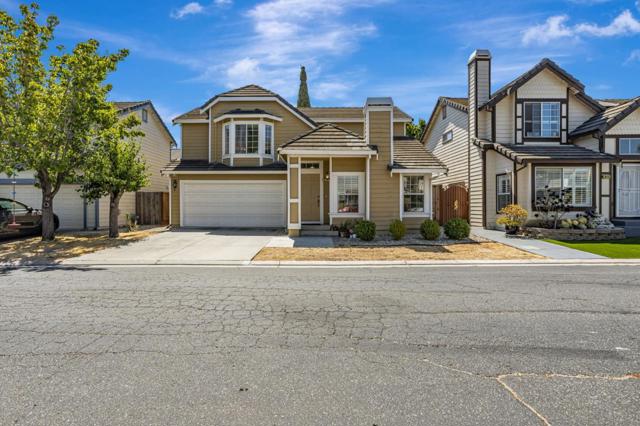 952 Coventry Way, Milpitas CA: https://media.crmls.org/mediaz/35fa9252-216f-4e11-bd28-6f4385295160.jpg