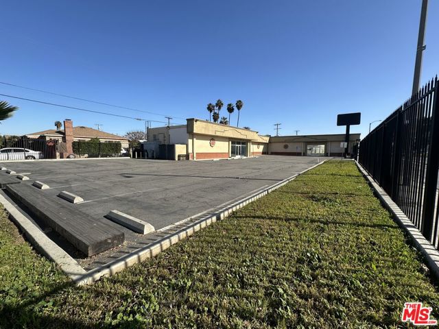  Commercial for Sale in Compton, California