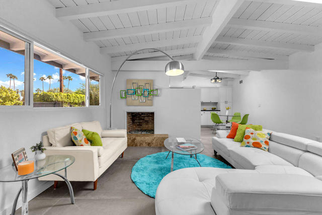 1075 E Sunny Dunes Road, Palm Springs, CA 92264