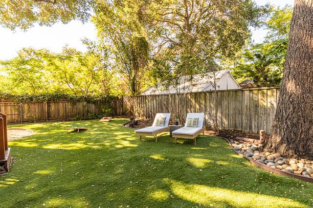 3523 Oak Drive, Menlo Park CA: https://media.crmls.org/mediaz/35fbffb7-aaff-47a6-a7bf-fcc8a22db2ff.jpg